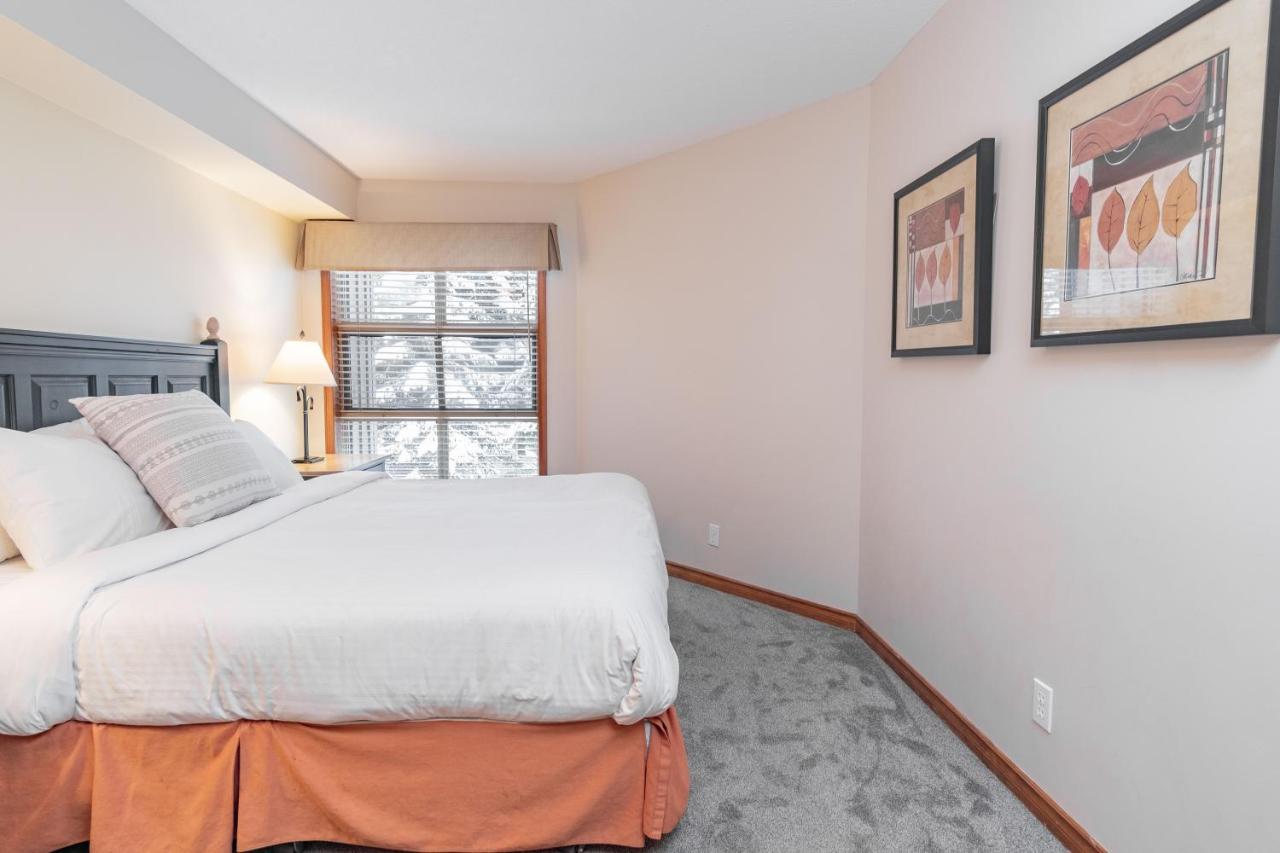 The Best Ski In Ski Out Two Bedroom Condo At Aspens 惠斯勒 外观 照片