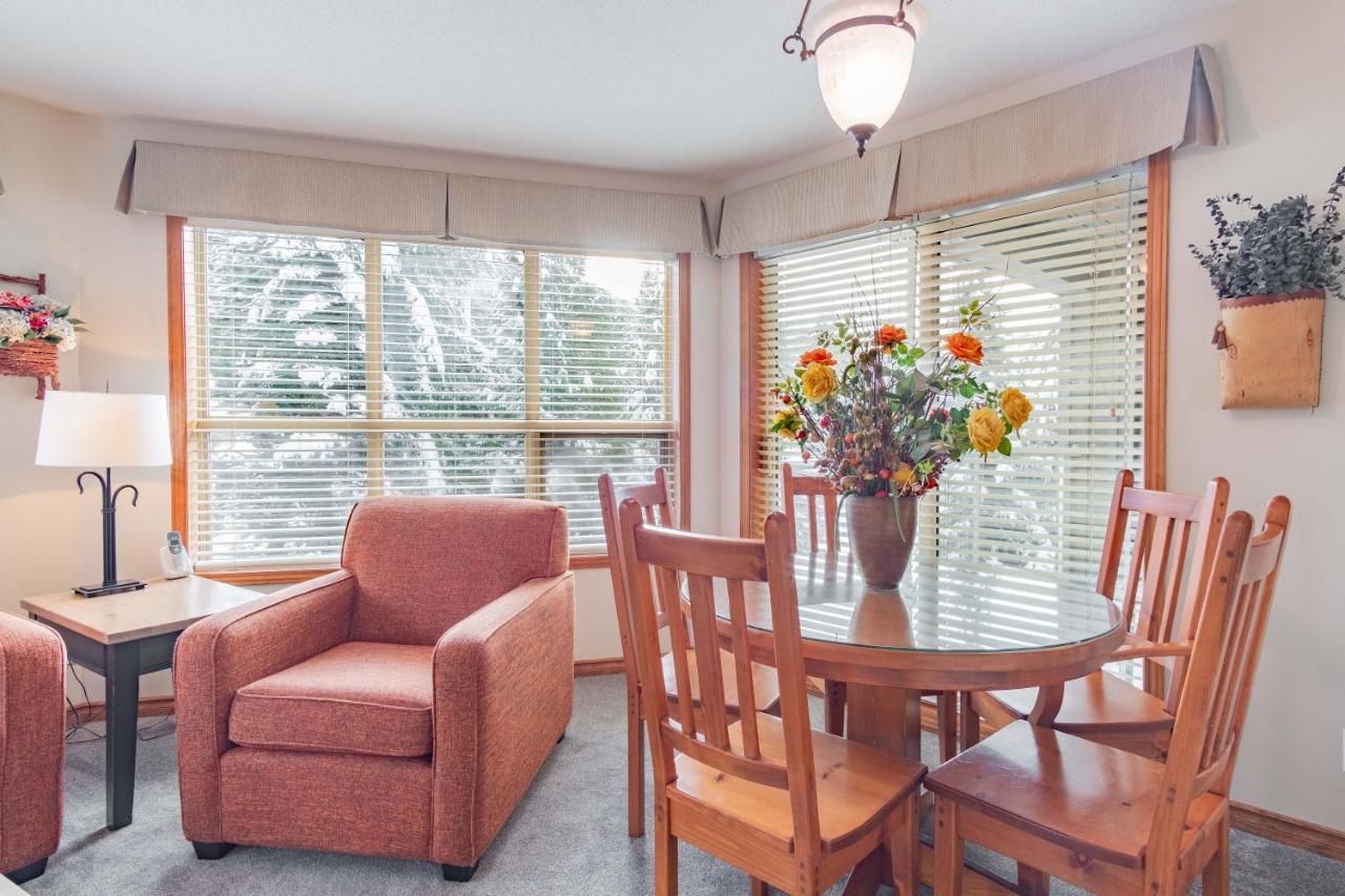 The Best Ski In Ski Out Two Bedroom Condo At Aspens 惠斯勒 外观 照片