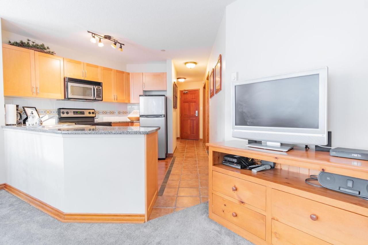 The Best Ski In Ski Out Two Bedroom Condo At Aspens 惠斯勒 外观 照片
